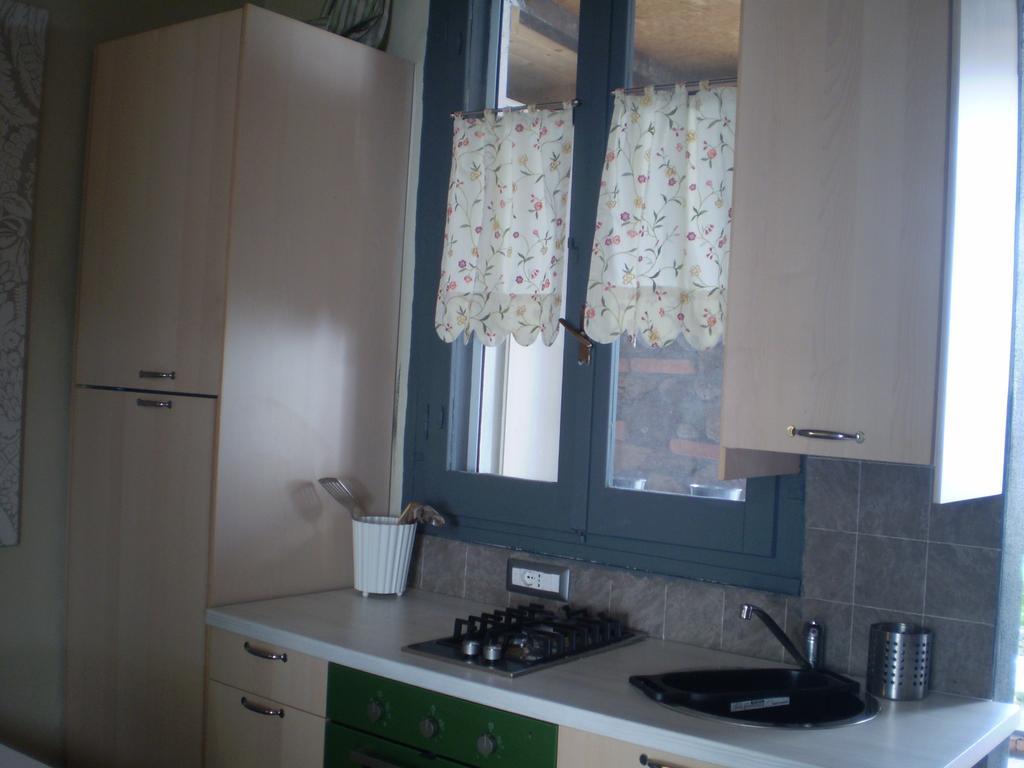 Il Giardino Di Emilio Bed & Breakfast Marrubiu Bagian luar foto