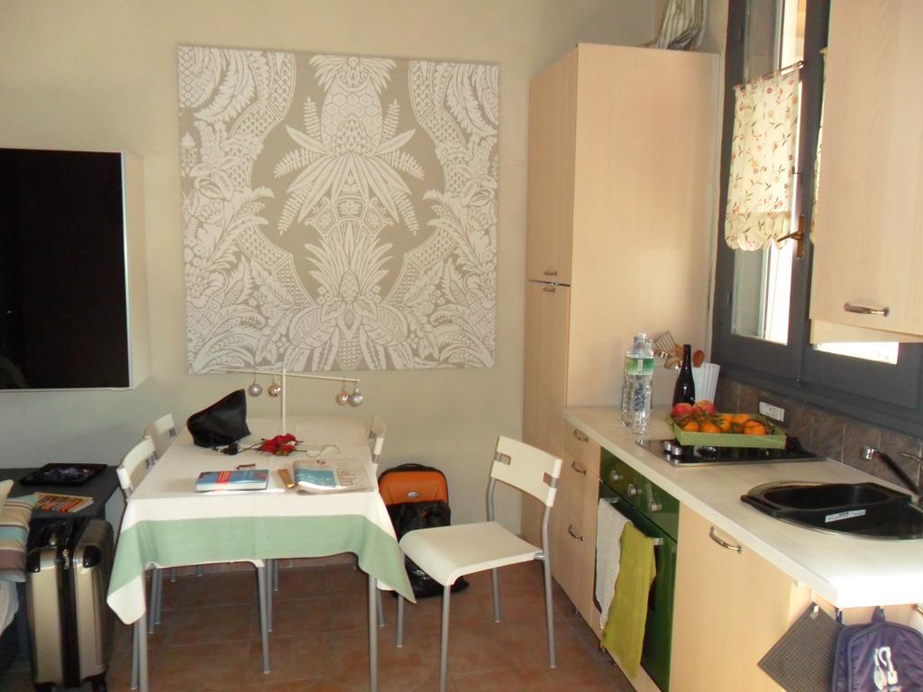 Il Giardino Di Emilio Bed & Breakfast Marrubiu Bagian luar foto