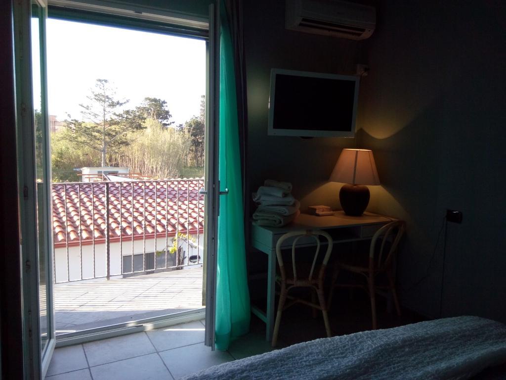 Il Giardino Di Emilio Bed & Breakfast Marrubiu Bagian luar foto